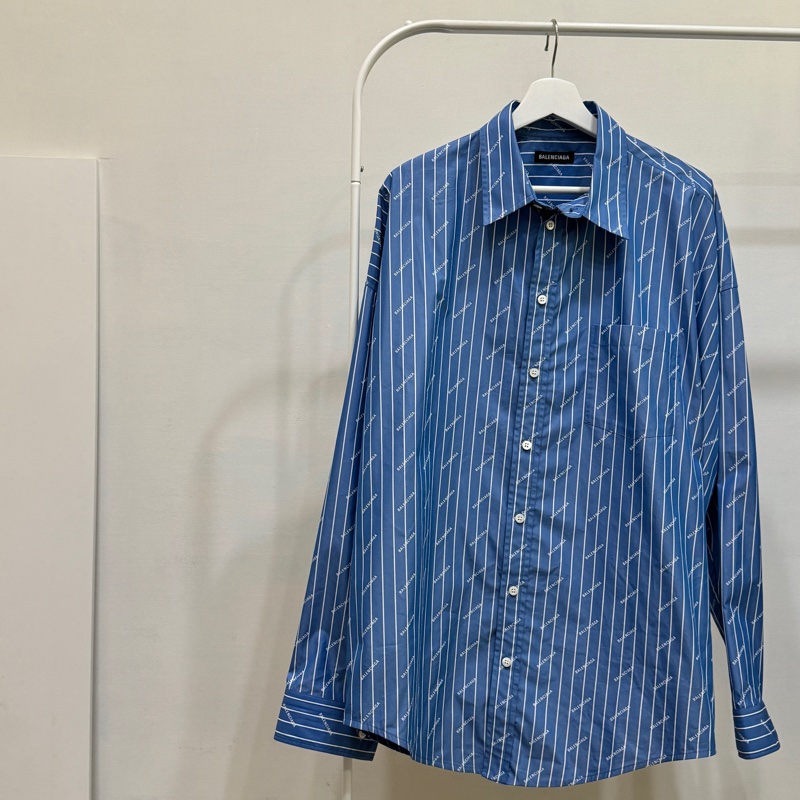 99新僅試穿｜巴黎世家 Balenciaga 藍白logo襯衫 39號-0