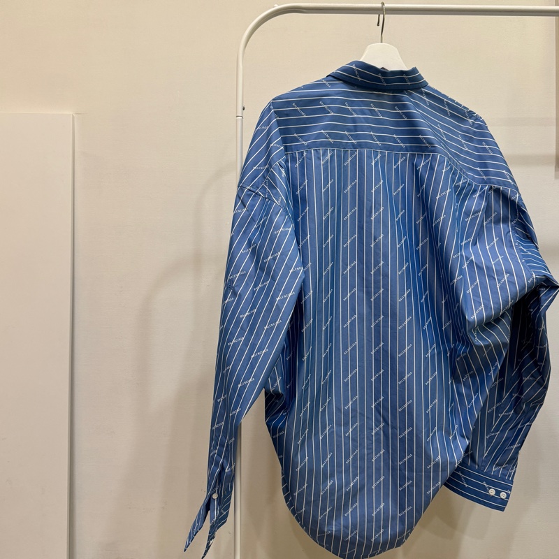99新僅試穿｜巴黎世家 Balenciaga 藍白logo襯衫 39號-6