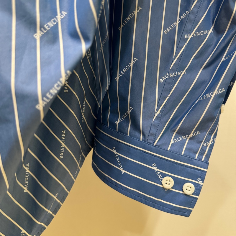 99新僅試穿｜巴黎世家 Balenciaga 藍白logo襯衫 39號-7