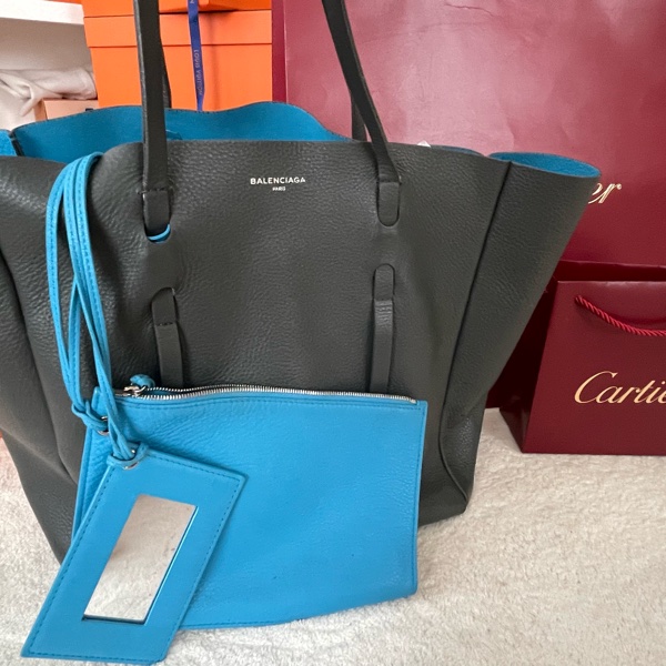 巴黎世家 BALENCLAGA 牛皮托特包-0