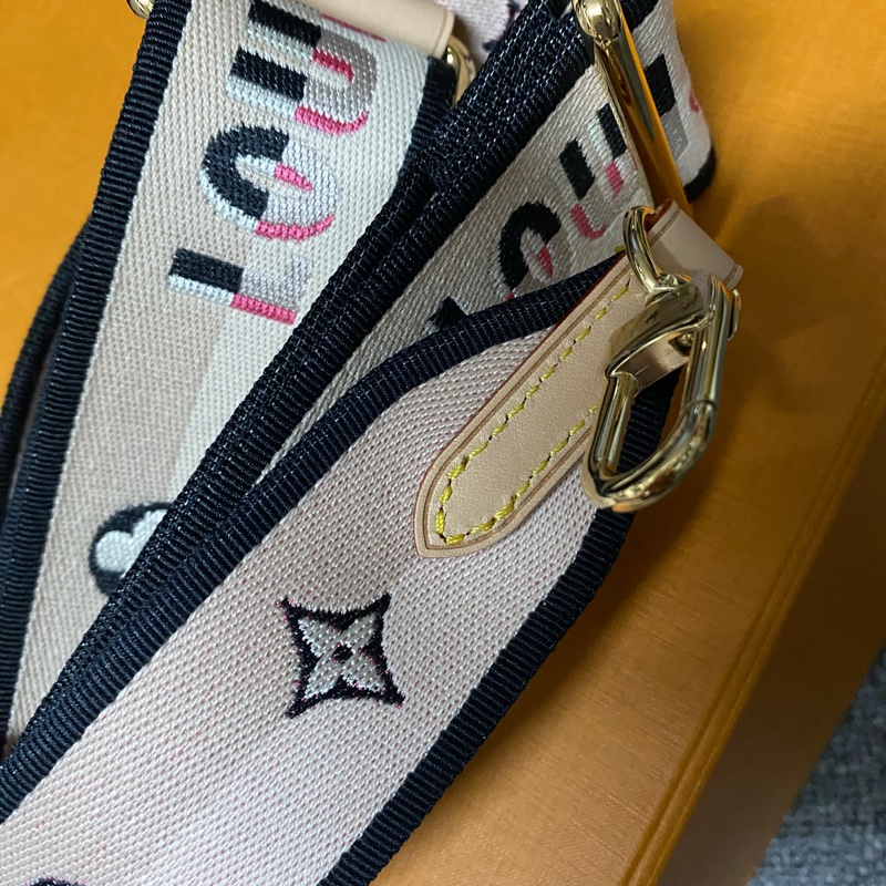 LV LOUIS VUlTTON 雙色LOGO 圖騰刺繡寬肩帶/可調式背帶/包款配件-8
