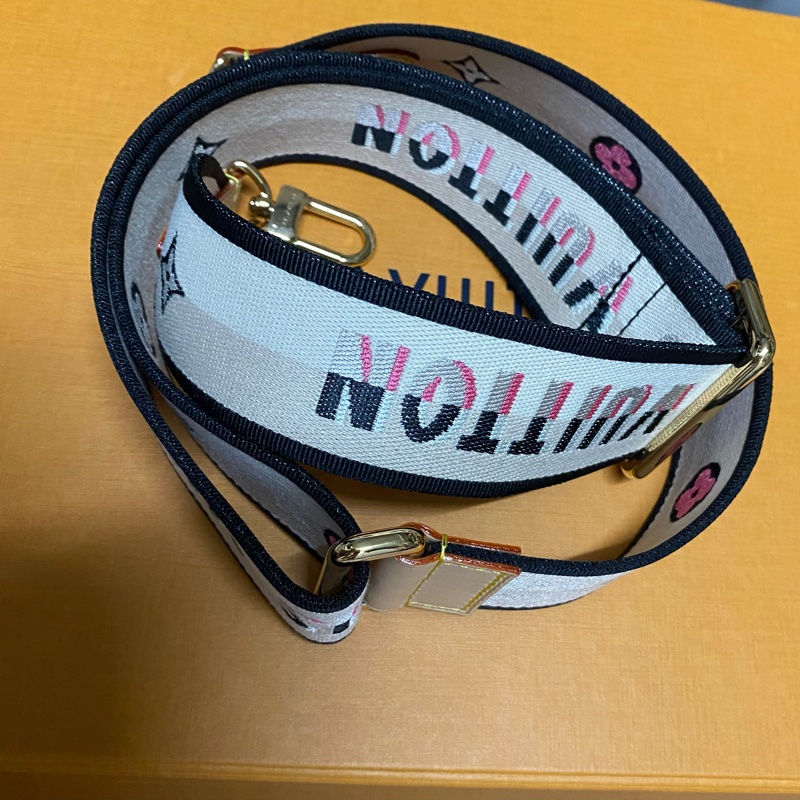 LV LOUIS VUlTTON 雙色LOGO 圖騰刺繡寬肩帶/可調式背帶/包款配件-0