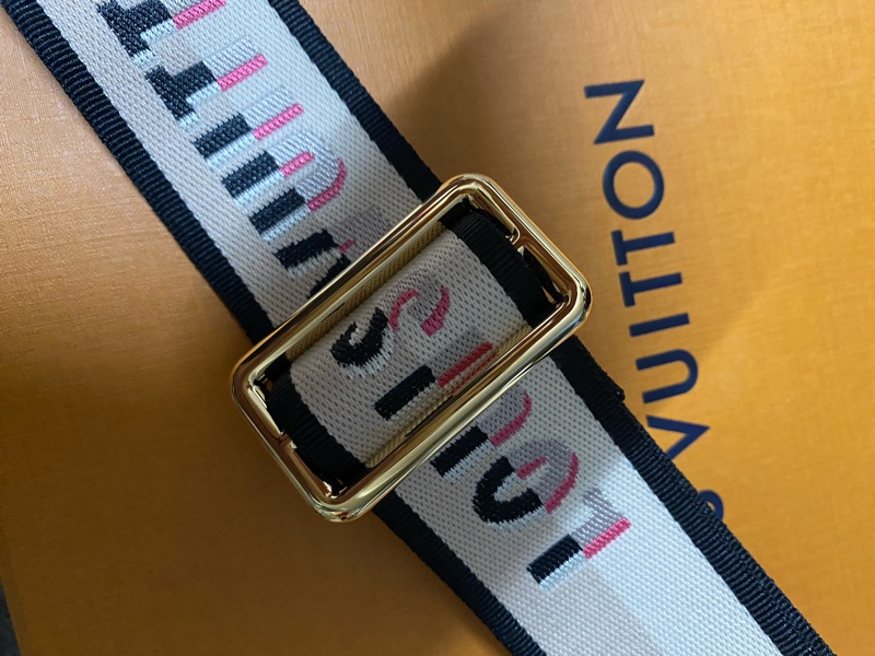 LV LOUIS VUlTTON 雙色LOGO 圖騰刺繡寬肩帶/可調式背帶/包款配件-5