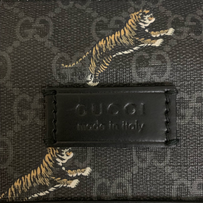 GUCCI 郵差包 老虎滿版印花 側背包 474137-3