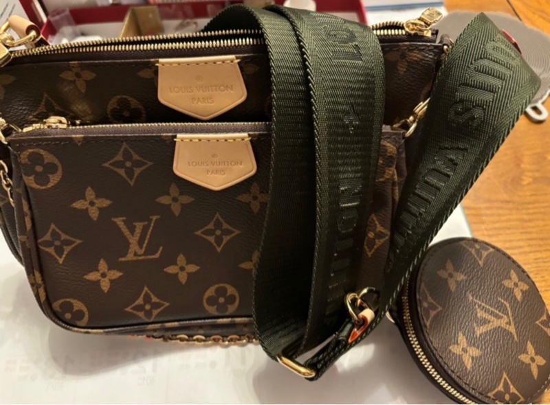 全新 LV louis vuitton 五合一麻將包 pochette M44813-1