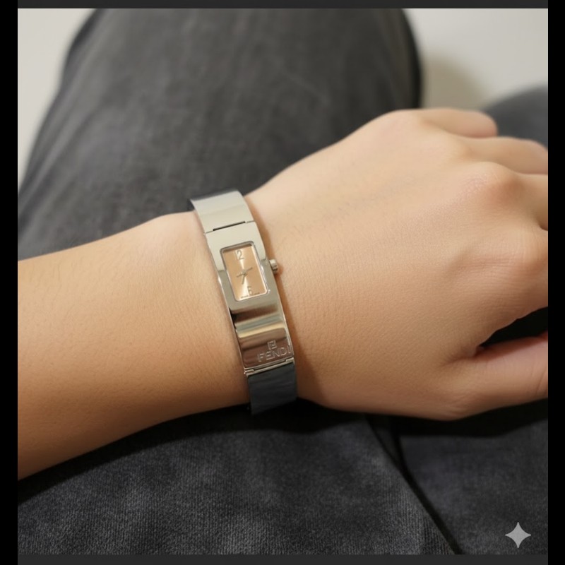 Fendi 手鐲不鏽鋼藍寶石手錶-16