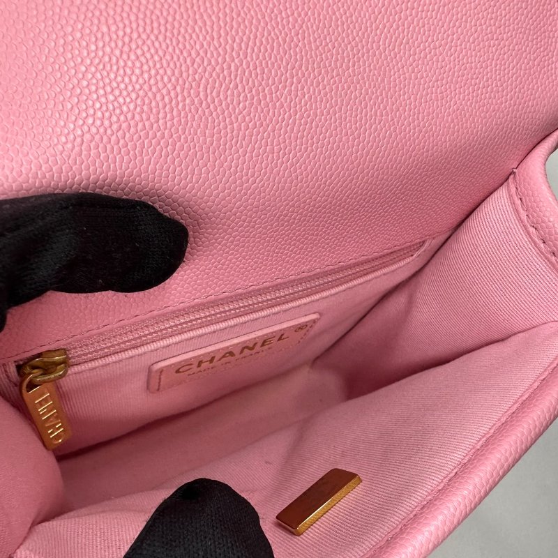 CHANEL 22k粉色手柄豆腐包-7