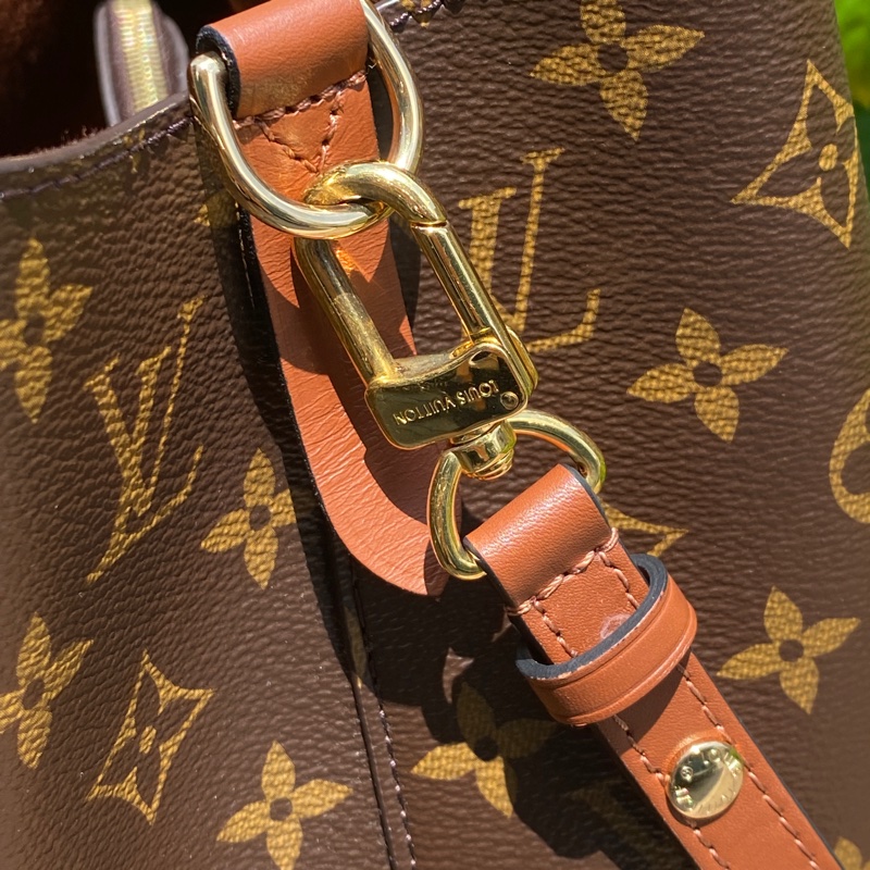 近新 Louis Vuitton LV M44887焦糖色新款Neonoe 經典花紋肩斜兩用水桶包-6
