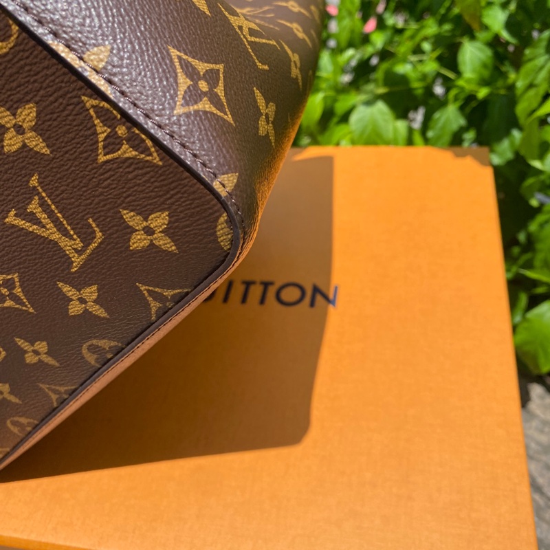 近新 Louis Vuitton LV M44887焦糖色新款Neonoe 經典花紋肩斜兩用水桶包-10