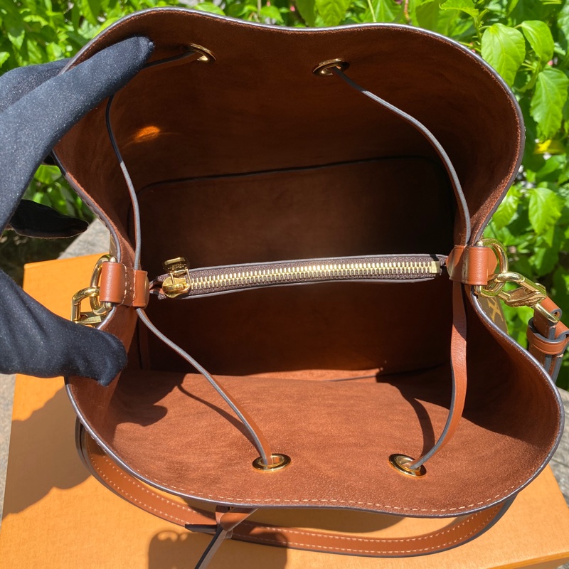 近新 Louis Vuitton LV M44887焦糖色新款Neonoe 經典花紋肩斜兩用水桶包-12