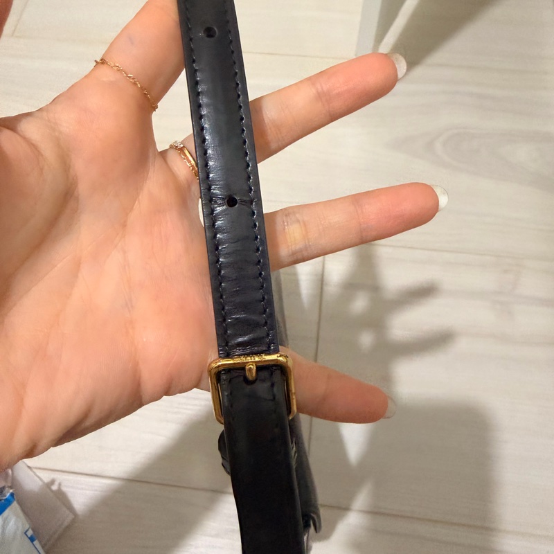 Celine Triomphe 黑色皮革凱旋門腋下包CLAUDE亮澤牛皮革肩揹袋-7