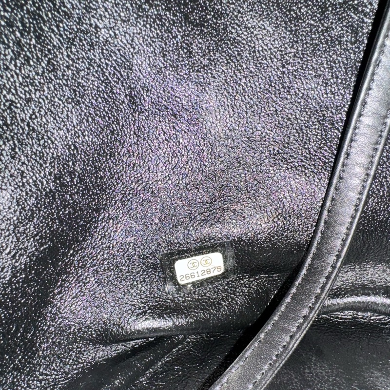 香奈兒 CHANEL荔枝牛皮米拼黑 磁釦束繩 小號雙肩背包 金釦 ⭕️膠膜幾乎未撕⭕️99新未使用收藏品⭕️-7