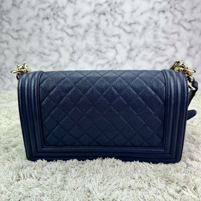 香奈兒 CHANEL 經典系列 BOY 25 荔枝牛皮 海軍藍 淡金釦-6