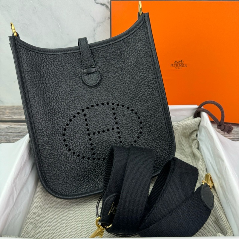 #HERMES Mini Evelyne 16 黑色金扣-0