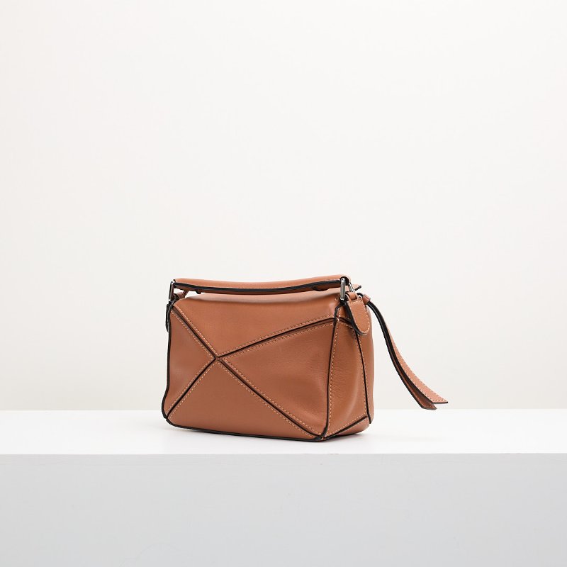 Loewe puzzle mini 焦糖色-2