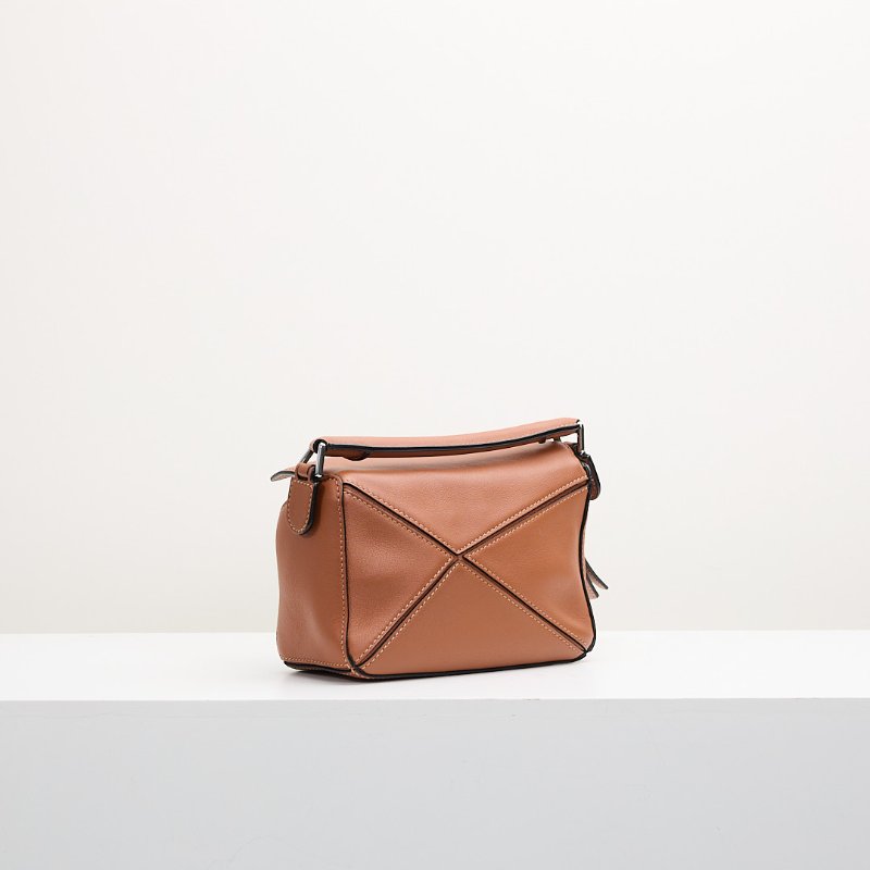 Loewe puzzle mini 焦糖色-4