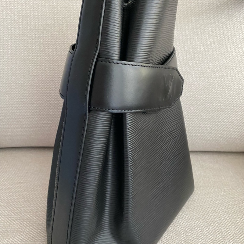 LV水波紋EPI八角水桶包 M80157小款-3