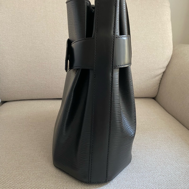 LV水波紋EPI八角水桶包 M80157小款-4