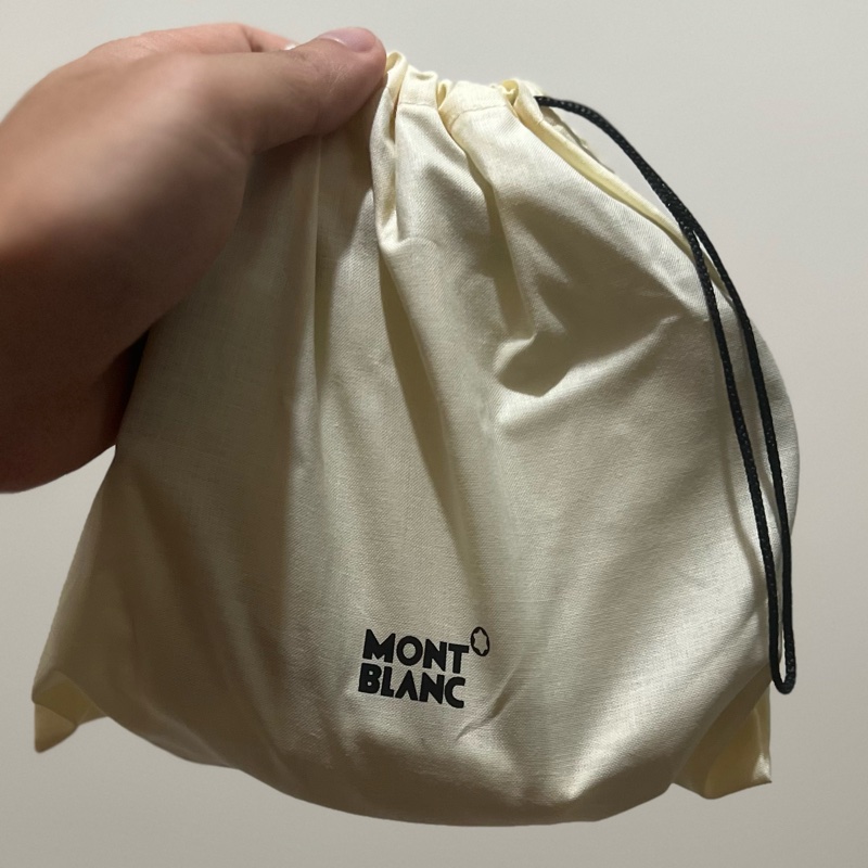 全新萬寶龍黑色30毫米皮帶 產品編號：MB116706-1