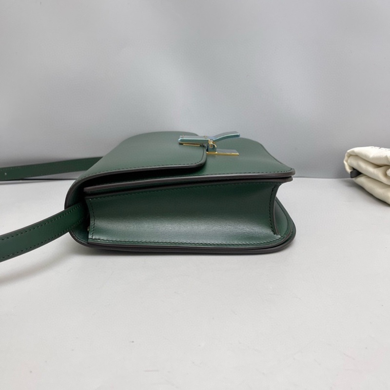 Celine Classic Teen Box墨綠色豆腐包-4