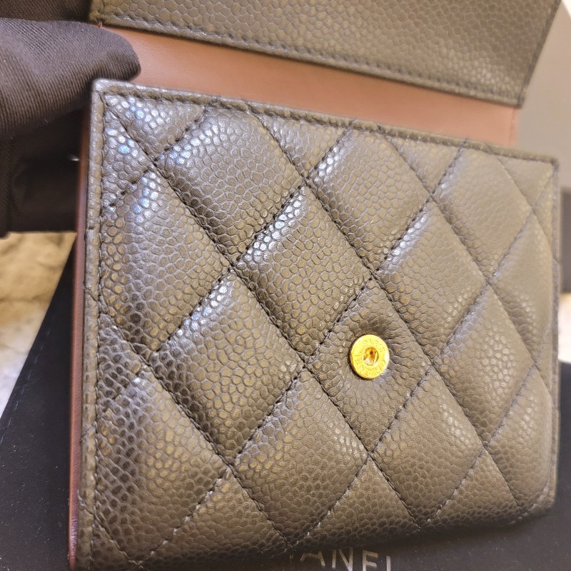 🎊七夕優惠🎊 CHANEL香奈兒 經典雙C金色LOGO菱格紋荔枝紋牛皮短夾-17