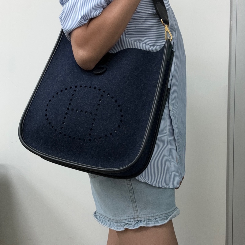 Hermes Evelyne 29 深藍色羊毛氈拼黑皮金釦黑金-11