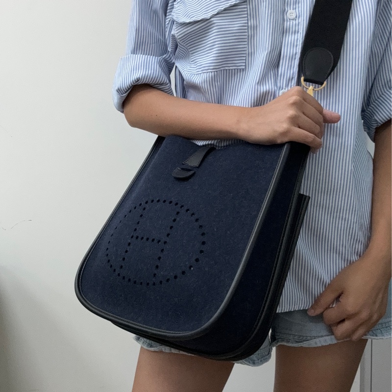 Hermes Evelyne 29 深藍色羊毛氈拼黑皮金釦黑金-12