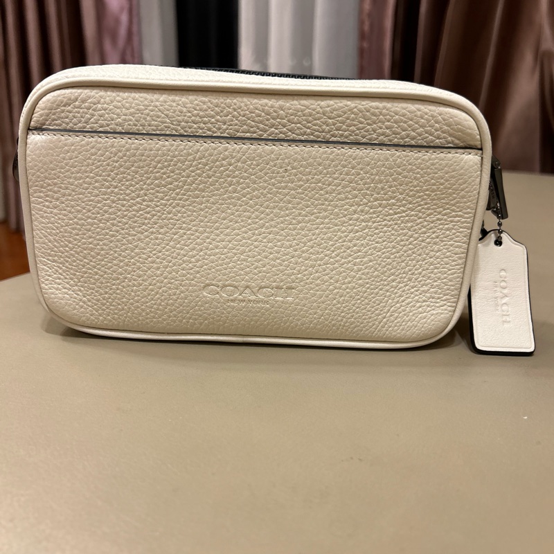 coach 荔枝紋小牛皮相機包(白色)-2