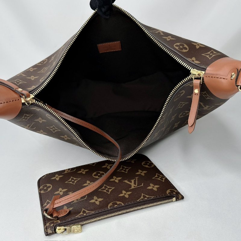 LV Loop Hobo大月亮包-6