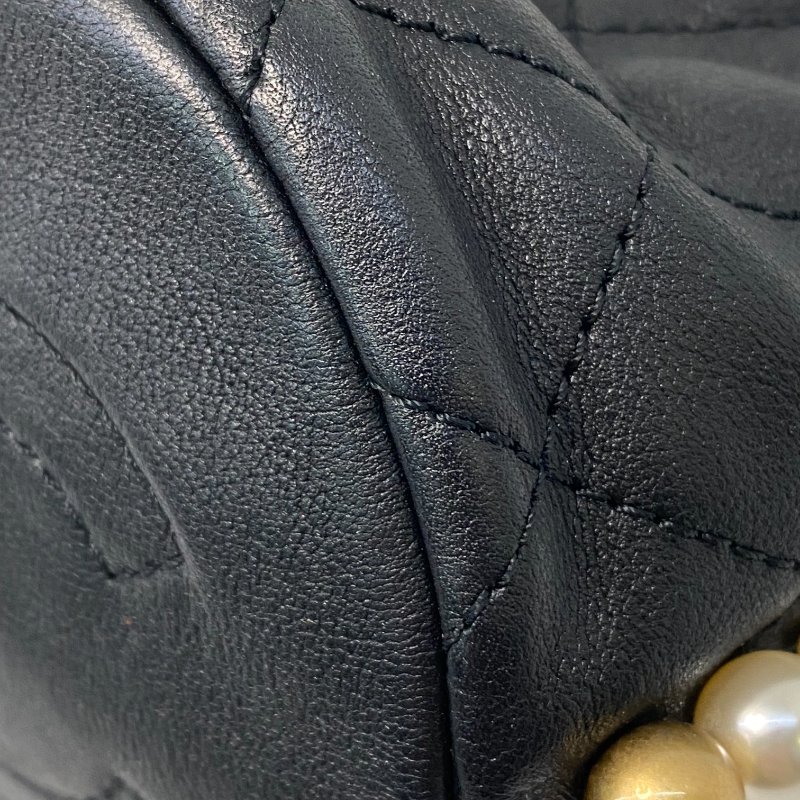 △ Chanel 香奈兒 Mini Bucket Black Lambskin Faux Pearl Chain Backpack 迷你黑色羊皮仿珍珠鏈條水桶包 AS2529 - 247014707-8