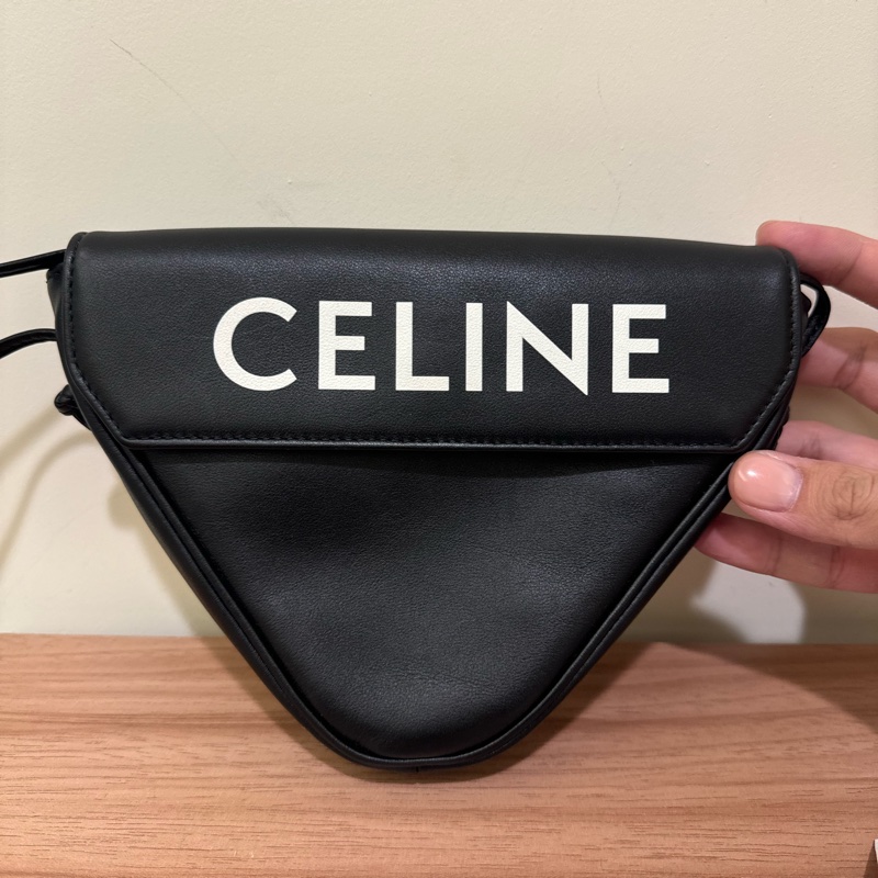 CELINE 三角包全黑男女適合-5