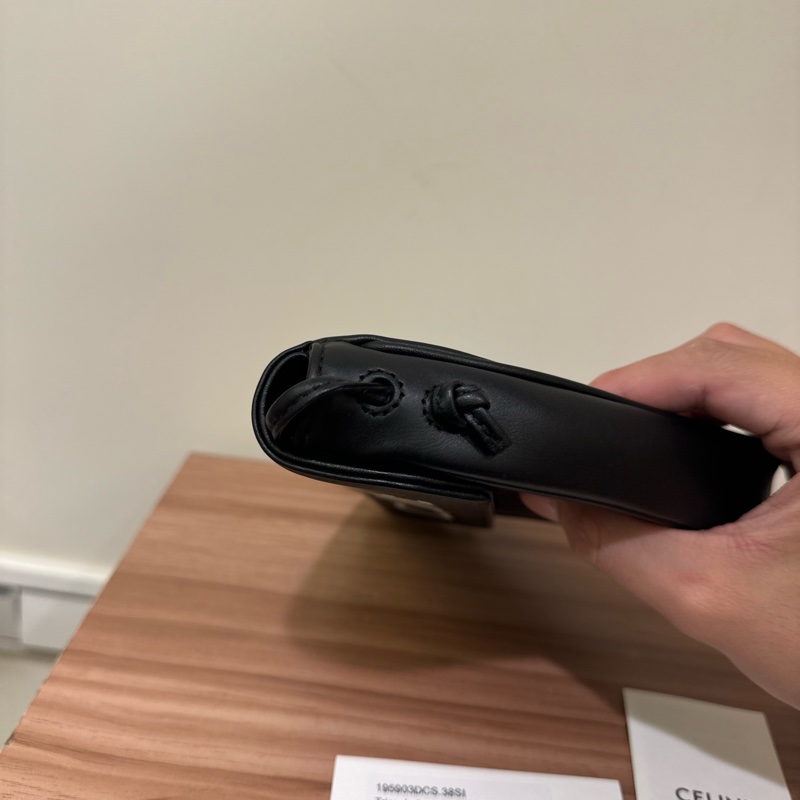 CELINE 三角包全黑男女適合-9