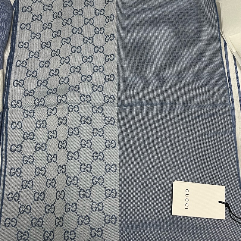 Gucci全新連吊牌連盒淺藍拼牛仔藍羊毛圍巾頸巾Scarf-0