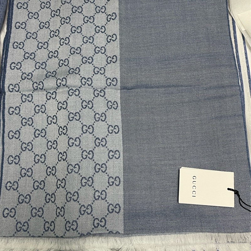 Gucci全新連吊牌連盒淺藍拼牛仔藍羊毛圍巾頸巾Scarf-3