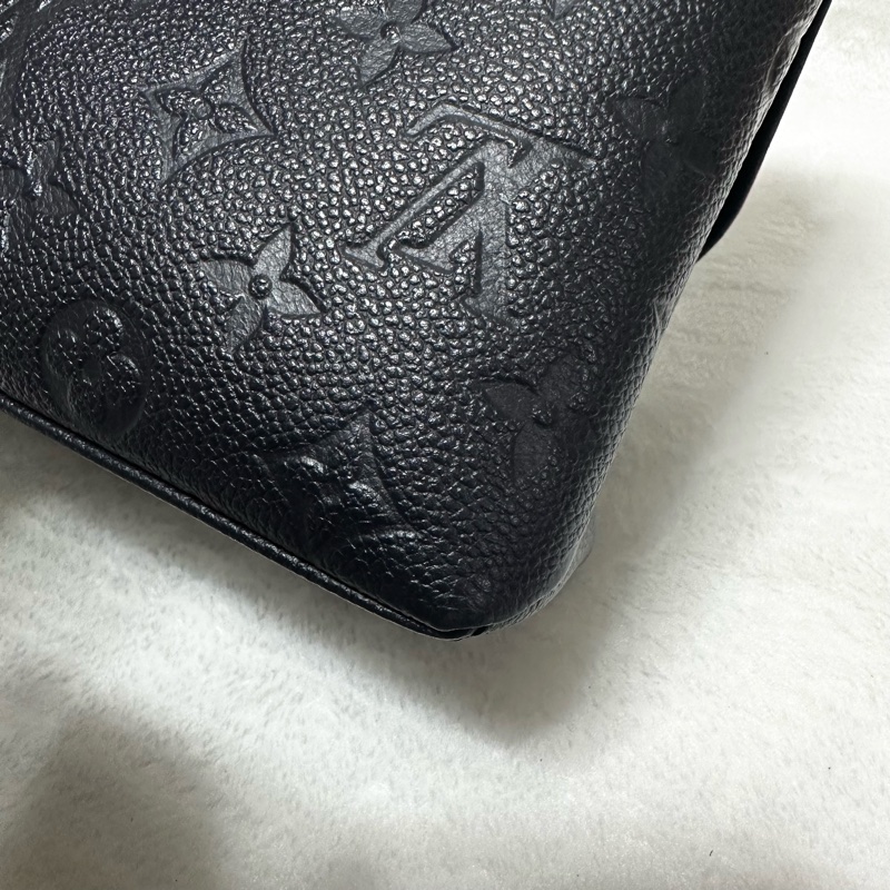 LV 鎖頭包 牛皮壓紋 荔枝牛皮 郵差包 肩背包 斜背包 手提包-23