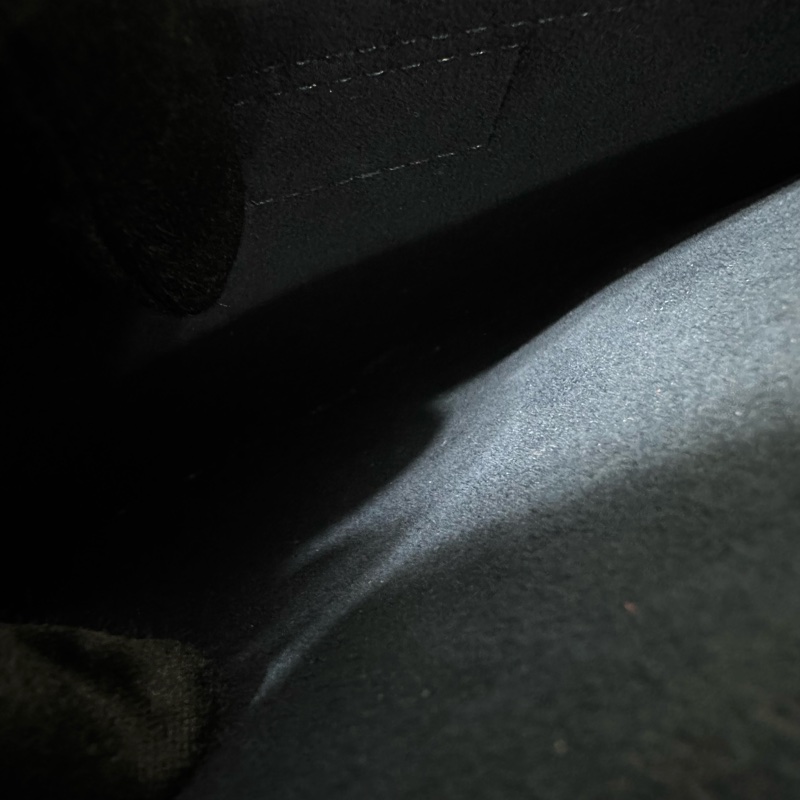 LV 鎖頭包 牛皮壓紋 荔枝牛皮 郵差包 肩背包 斜背包 手提包-35