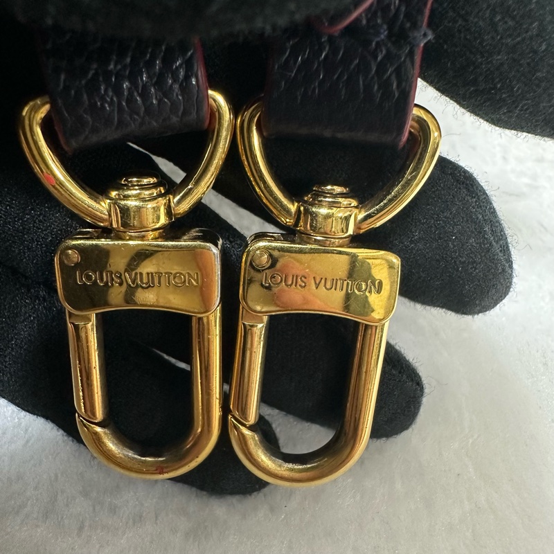 LV 鎖頭包 牛皮壓紋 荔枝牛皮 郵差包 肩背包 斜背包 手提包-38