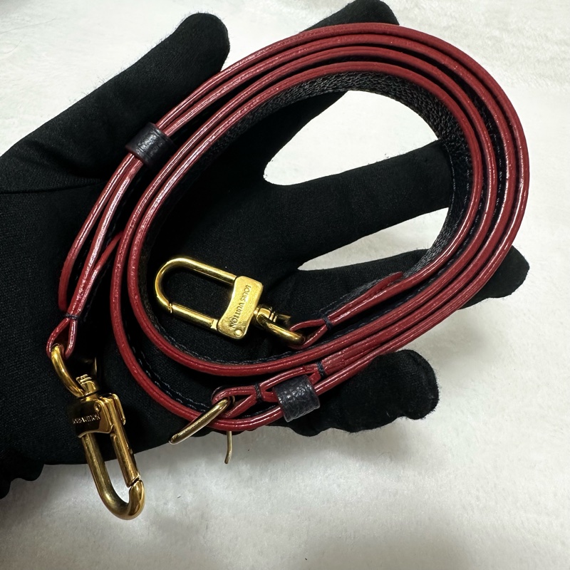 LV 鎖頭包 牛皮壓紋 荔枝牛皮 郵差包 肩背包 斜背包 手提包-41