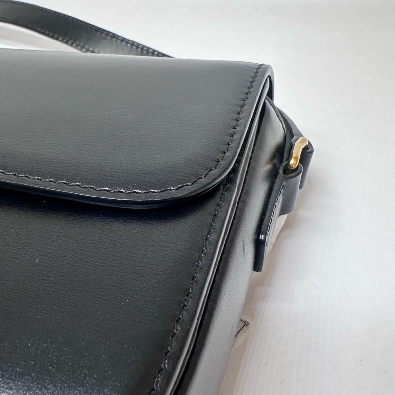 Celine瑟琳TEEN TRIOMPHE黑金凱旋門單肩包-1