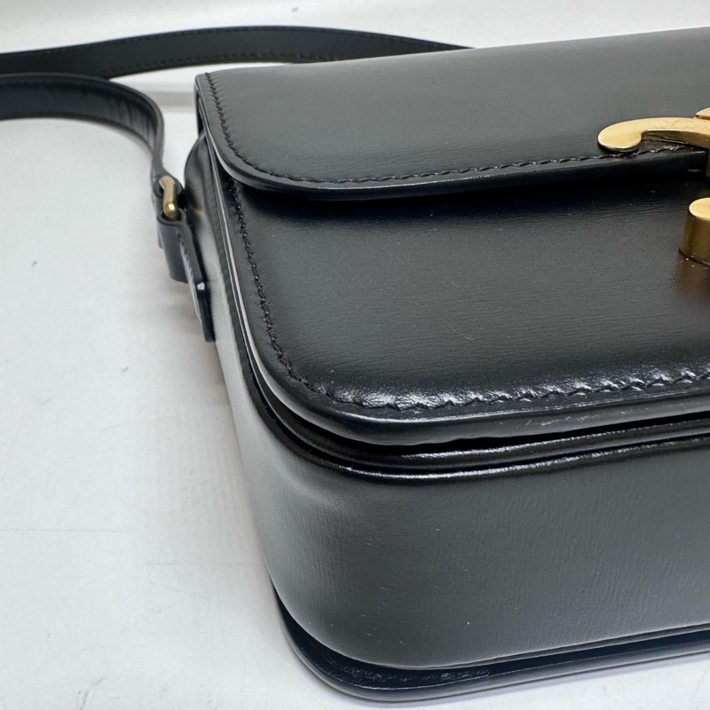 Celine瑟琳TEEN TRIOMPHE黑金凱旋門單肩包-4