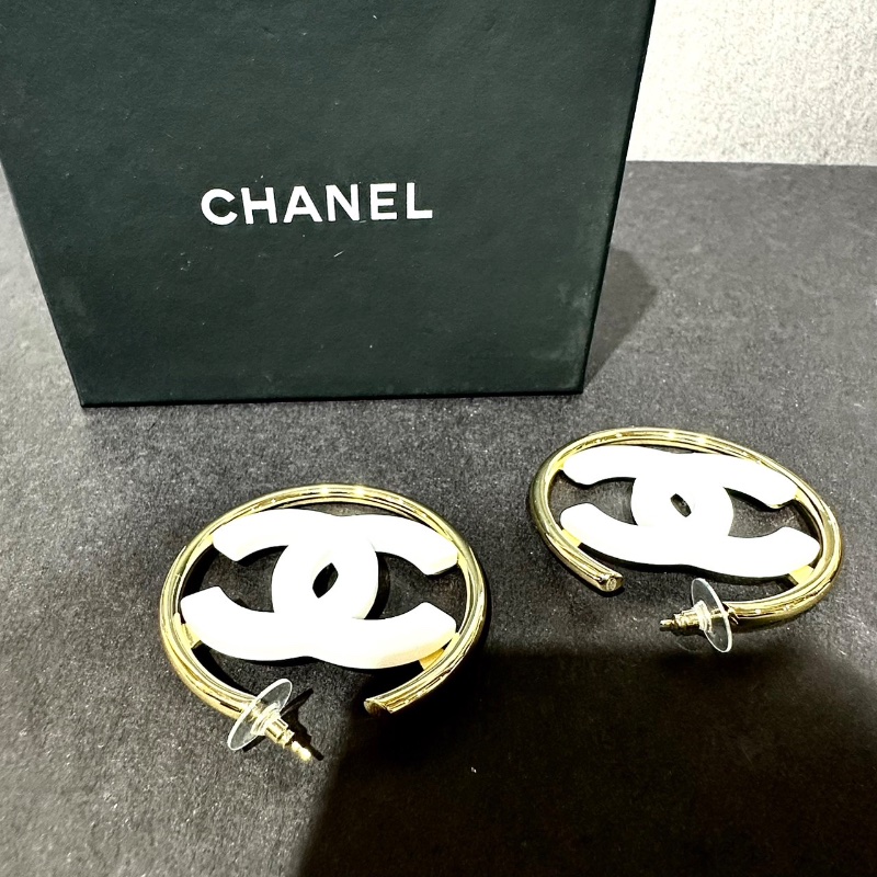 【美收精品】CHANEL 白色雙C Logo 環圈耳環 88-723-0