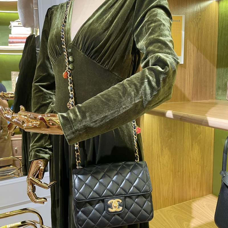 [已售出❌]CHANEL 籌碼皮穿鏈 方胖子 晶片開-1