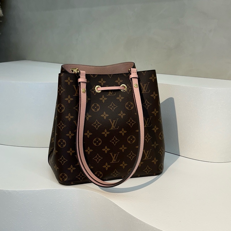 Lv粉繩水桶包Noe-5