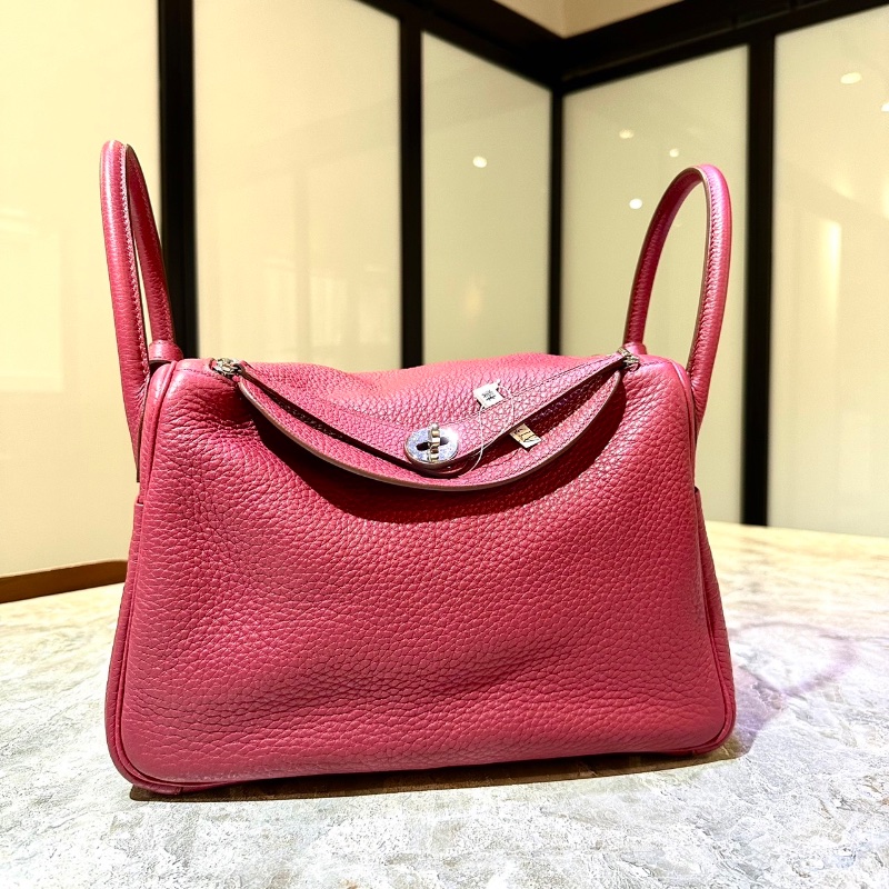 【美收精品】HERMES 愛馬仕 寶石紅色 TC牛皮 LINDY 30 肩背包 銀扣 98-48-2