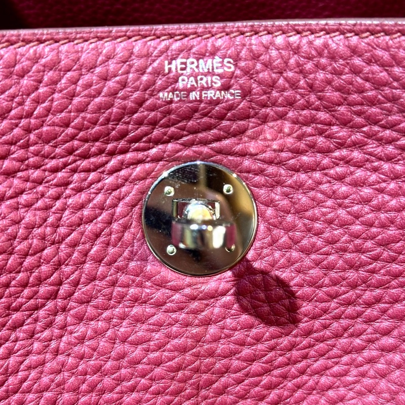 【美收精品】HERMES 愛馬仕 寶石紅色 TC牛皮 LINDY 30 肩背包 銀扣 98-48-15