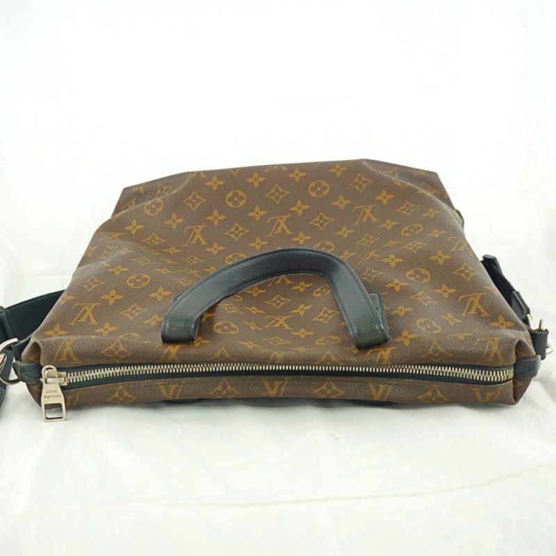 LV M56708 DAVIS GM 原花手提包 斜背包 公事包-1