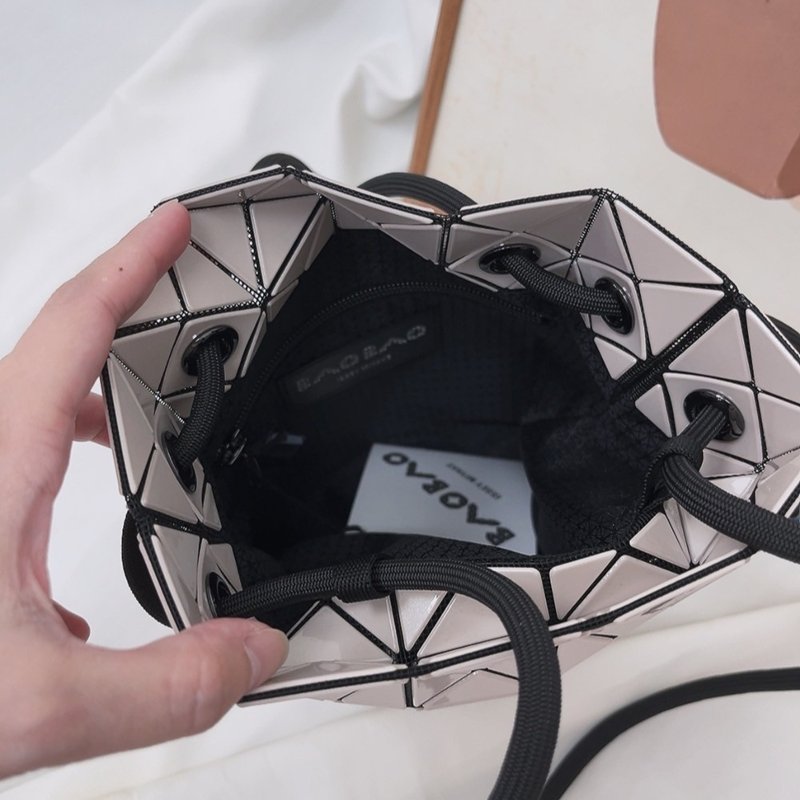 【售出】三宅一生 BaoBao水桶包🪣 奶茶色 肩背包 斜背包 手提包-8