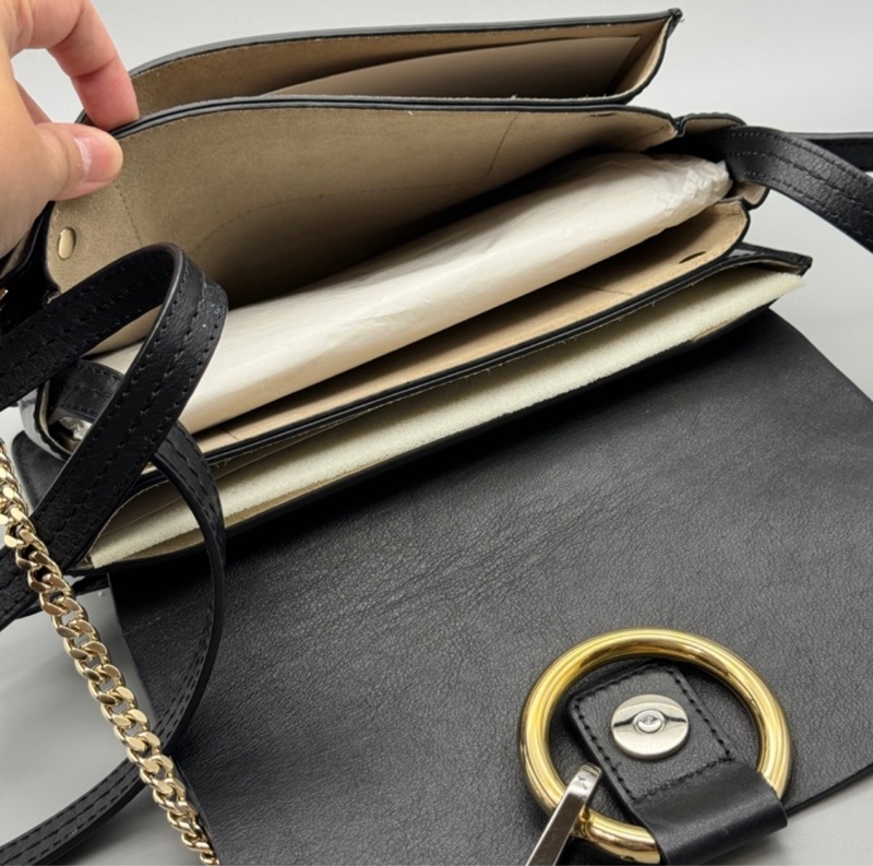 chloe faye麂皮拼接 多夾層肩背斜背包 黑色-8