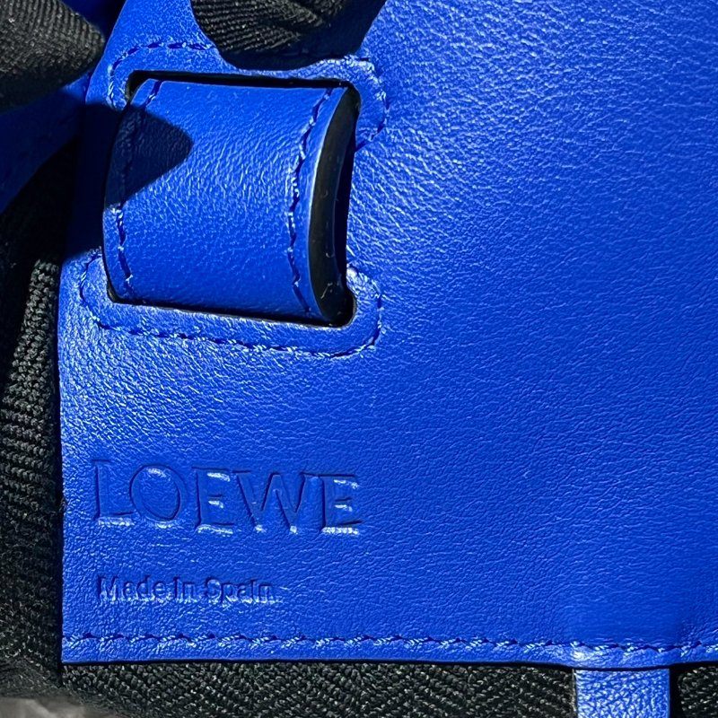 【美收精品】Loewe Loewe Anagram hmmock肩带皮革蓝色 88-759-16