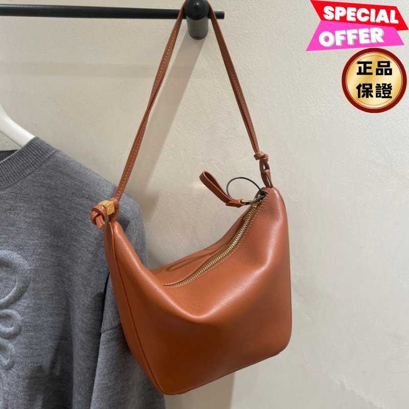 🎉新品好折扣✨Loewe 經典小牛皮 迷你 Hammock Hobo 包 焦糖色-0